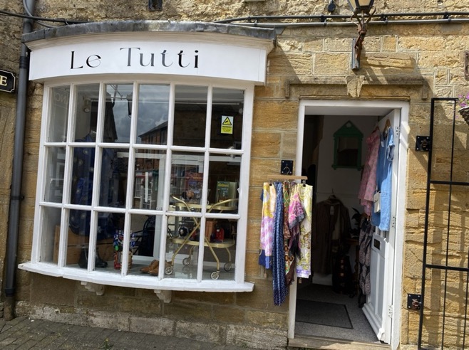 Unit 4. Le Tutti Preloved Boutique & Dress Agency